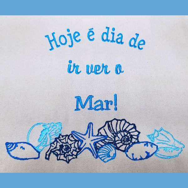 SACO DE PRAIA COM BORDADO "HOJE É..."