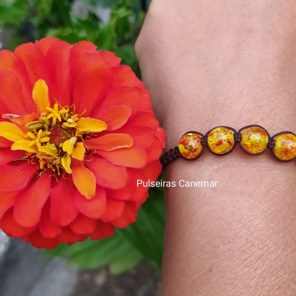 Colar e pulseira de missangas