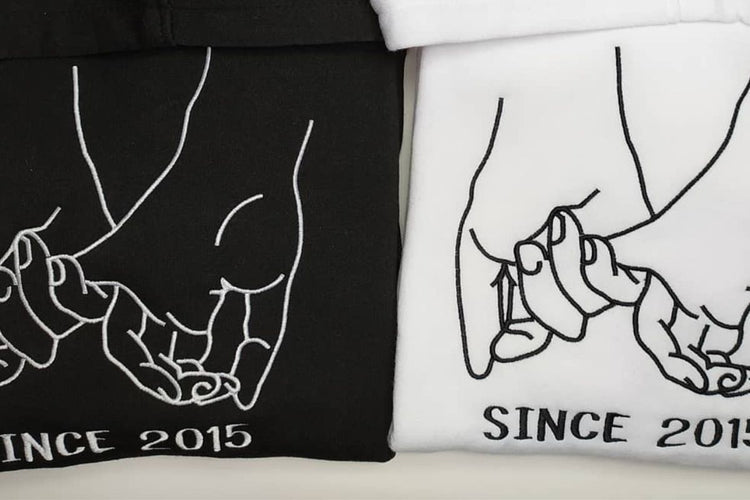 Sweatshirt com bordado "Since".