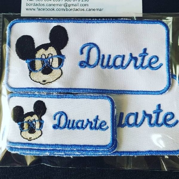 Conjunto de patches com Mickey e nome Duarte.