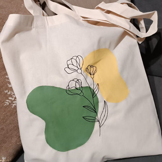 TOTE BAG COM BORDADO "FLOR MINIMALISTA"