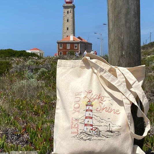 TOTE BAG COM BORDADO "LET YOUR LIGHT SHINE"