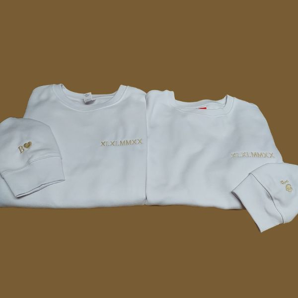 SWEATSHIRT PARA DIA DOS NAMORADOS COM DATA INICIAL E CORAÇÃO